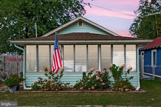1109 BANCROFT AVE, Colonial Beach, VA 22443