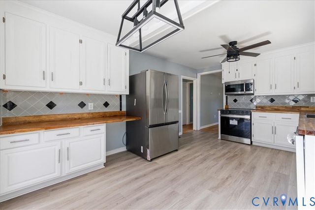 2632 Mountain View Rd, Powhatan, VA 23139