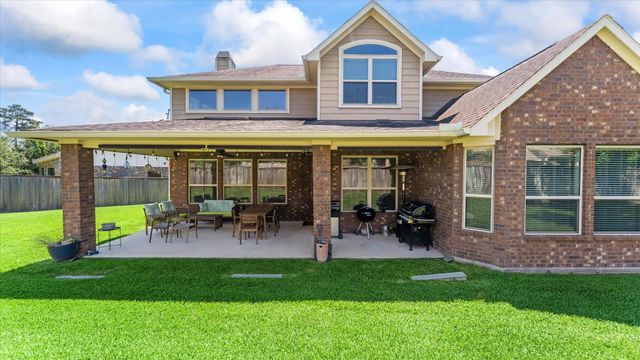 6 Newgrove Court, The Woodlands, TX 77354