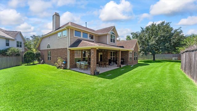 6 Newgrove Court, The Woodlands, TX 77354