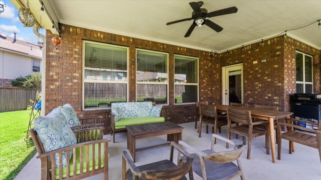 6 Newgrove Court, The Woodlands, TX 77354