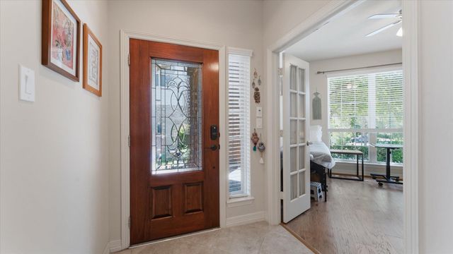 6 Newgrove Court, The Woodlands, TX 77354