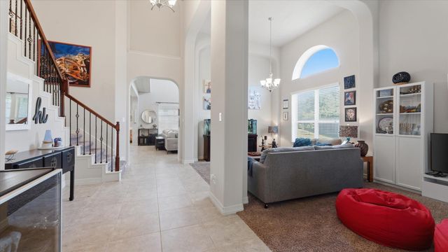 6 Newgrove Court, The Woodlands, TX 77354