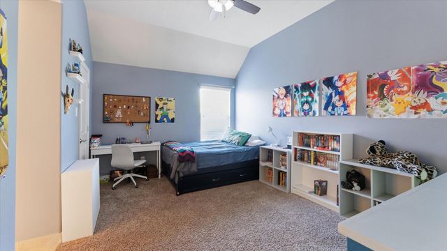 6 Newgrove Court, The Woodlands, TX 77354