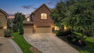 6 Newgrove Court, The Woodlands, TX 77354
