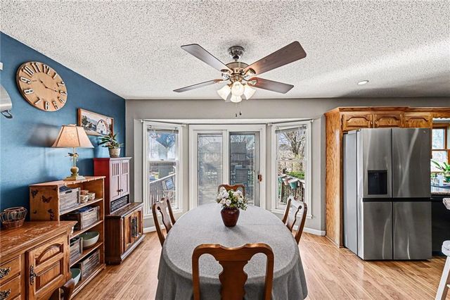 304 Mesa Drive, Smithville, MO 64089