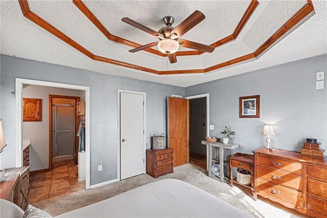 304 Mesa Drive, Smithville, MO 64089