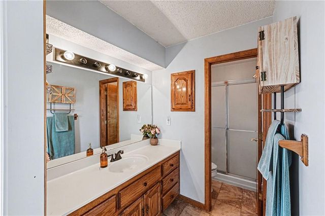 304 Mesa Drive, Smithville, MO 64089