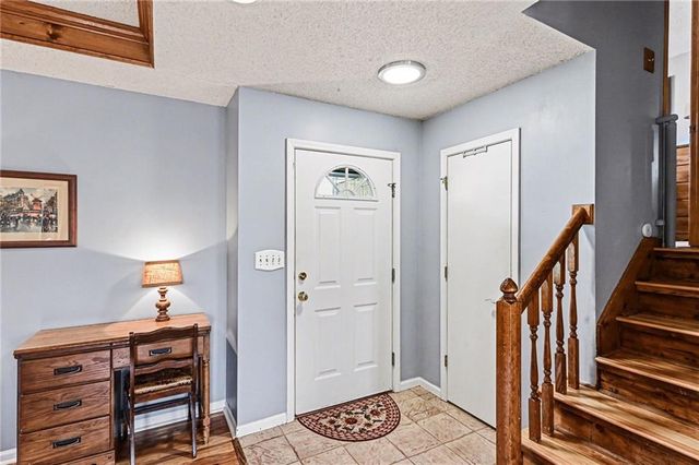 304 Mesa Drive, Smithville, MO 64089