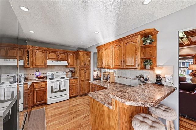 304 Mesa Drive, Smithville, MO 64089