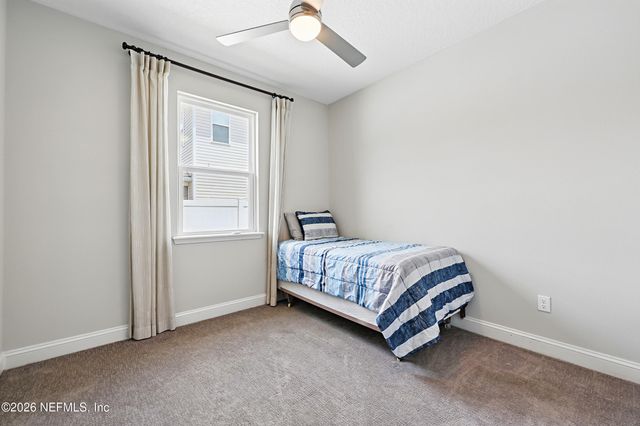 1124 PERSIMMON Drive, Middleburg, FL 32068