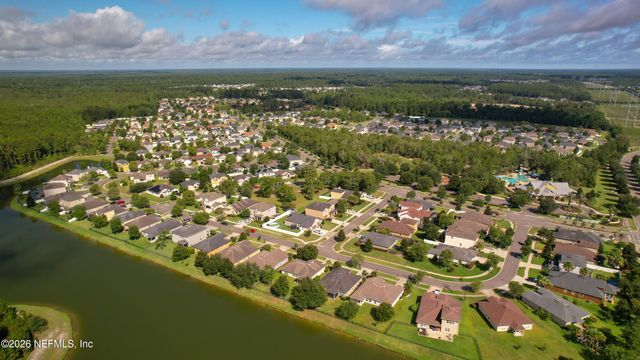 1124 PERSIMMON Drive, Middleburg, FL 32068