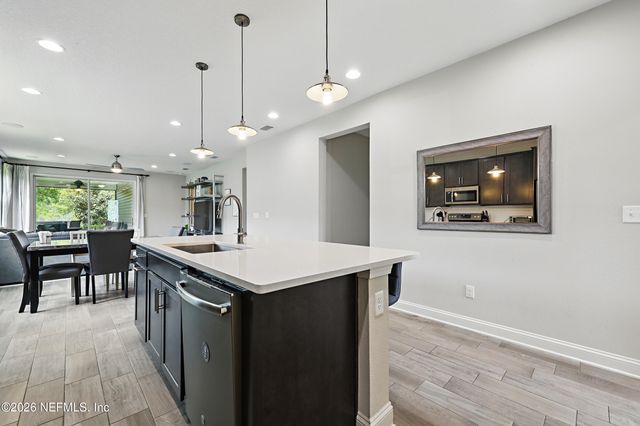 1124 PERSIMMON Drive, Middleburg, FL 32068