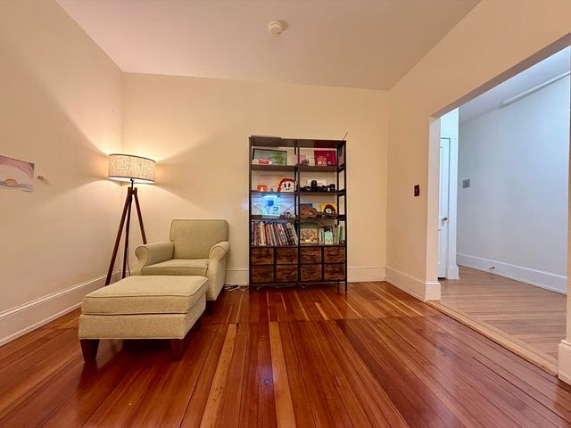 35 Westbourne Ter 2, Brookline, MA 02446