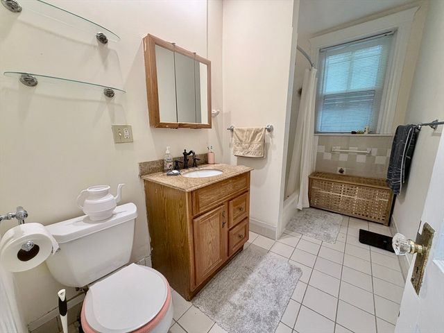 35 Westbourne Ter 2, Brookline, MA 02446
