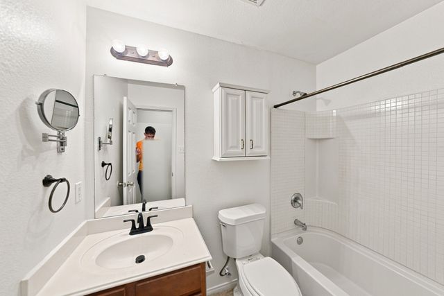 40 Daisy Drive, Fate, TX 75087