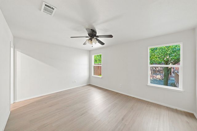 40 Daisy Drive, Fate, TX 75087