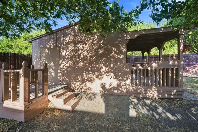 40 Daisy Drive, Fate, TX 75087