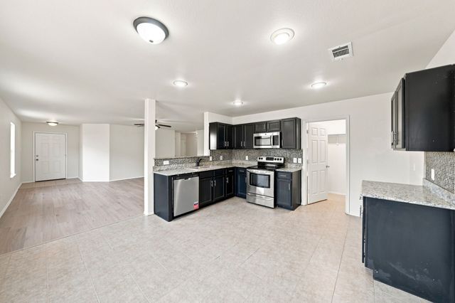 40 Daisy Drive, Fate, TX 75087