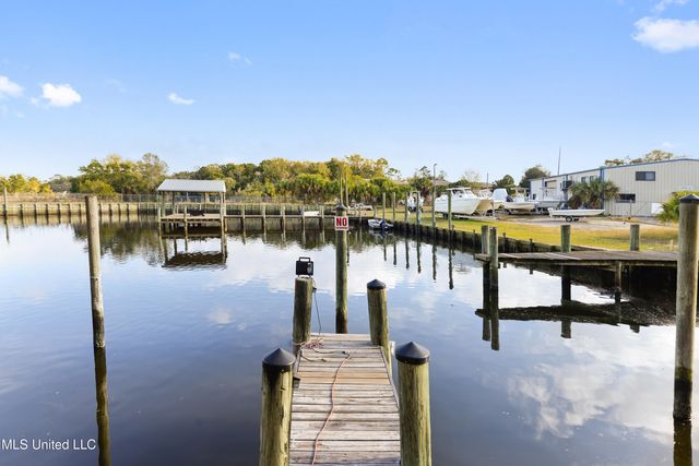 1400 Mill Road, 40, Gulfport, MS 39507