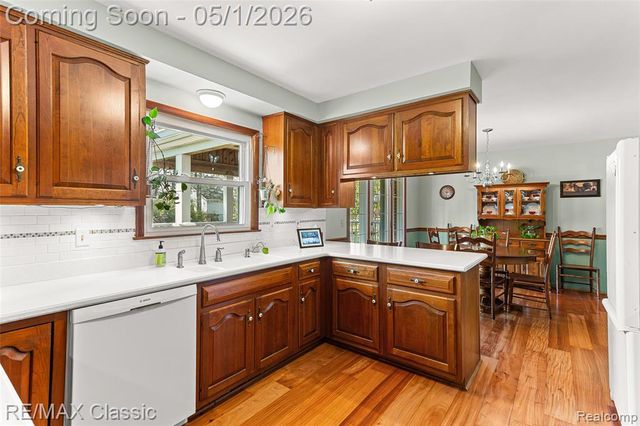 11807 Francis Avenue, Plymouth, MI 48170