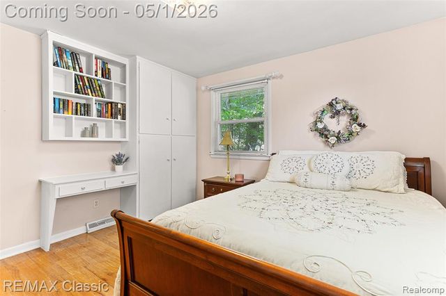 11807 Francis Avenue, Plymouth, MI 48170