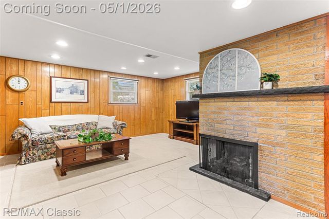11807 Francis Avenue, Plymouth, MI 48170