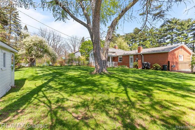 11807 Francis Avenue, Plymouth, MI 48170