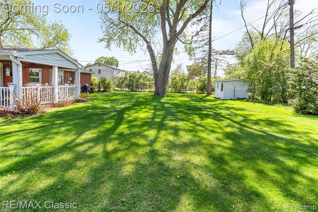 11807 Francis Avenue, Plymouth, MI 48170