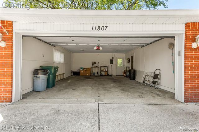 11807 Francis Avenue, Plymouth, MI 48170