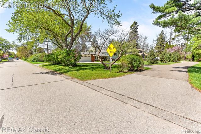 11807 Francis Avenue, Plymouth, MI 48170