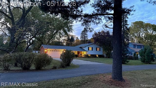 11807 Francis Avenue, Plymouth, MI 48170