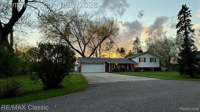 11807 Francis Avenue, Plymouth, MI 48170