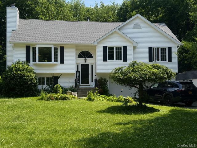 11 Ulster Terrace, Wallkill, NY 12589