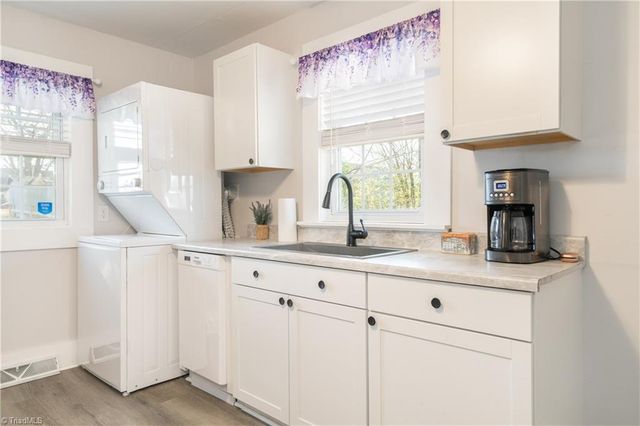 408 Beckner Street, Lexington, NC 27292