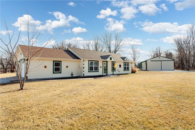 1775 NW 660 Road, Kingsville, MO 64061