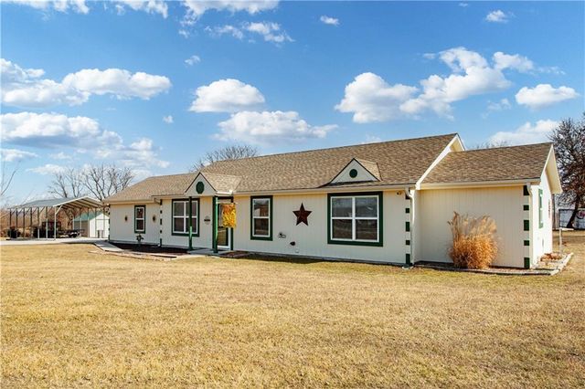 1775 NW 660 Road, Kingsville, MO 64061