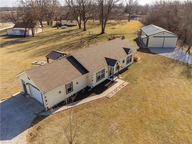 1775 NW 660 Road, Kingsville, MO 64061