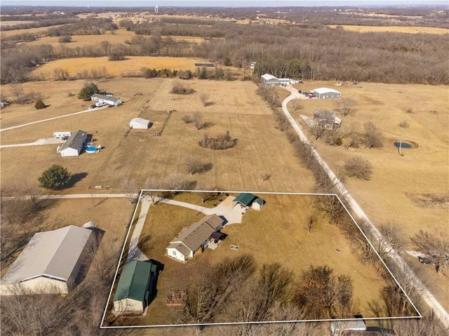 1775 NW 660 Road, Kingsville, MO 64061