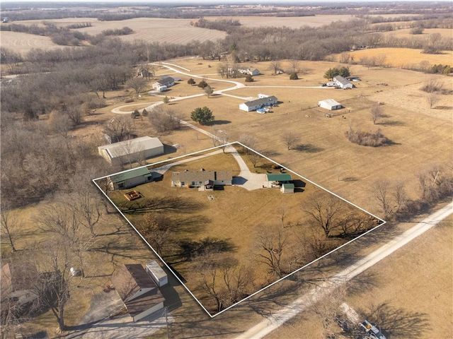 1775 NW 660 Road, Kingsville, MO 64061