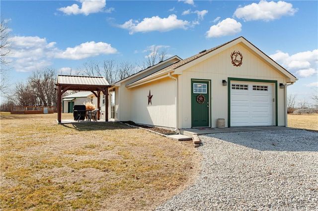 1775 NW 660 Road, Kingsville, MO 64061