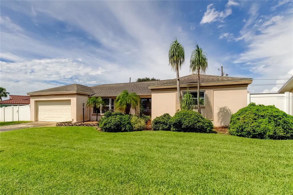14049 YACHT CLUB BOULEVARD, Seminole, FL 33776