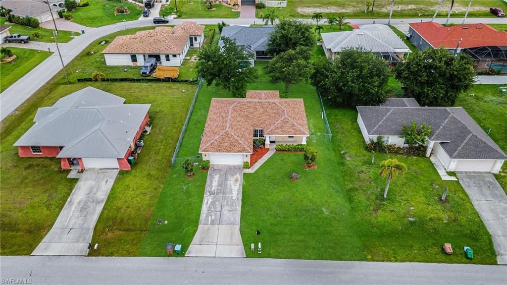 Image 34 of property listing at 2724 SW 2nd AVE, Cape Coral, FL 33914