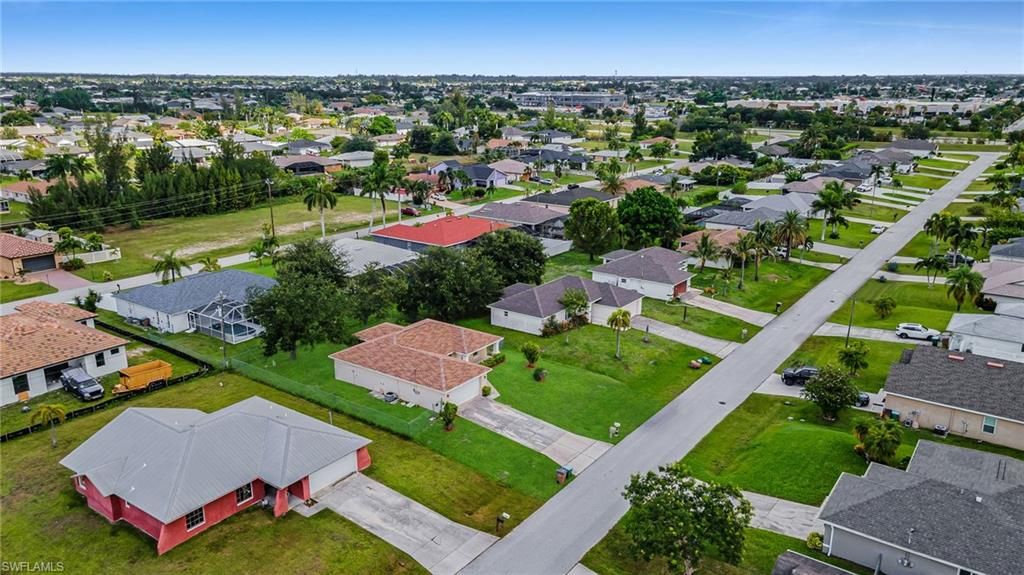 Image 35 of property listing at 2724 SW 2nd AVE, Cape Coral, FL 33914