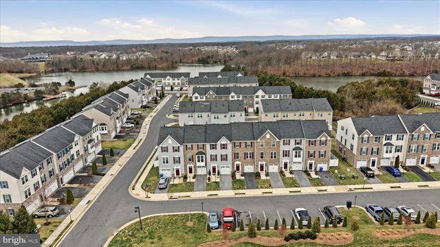 105 TROUT LILY DR, Lake Frederick, VA 22630