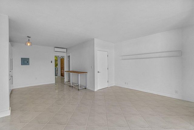 65 SE Spanish Trail 2020, Boca Raton, FL 33432