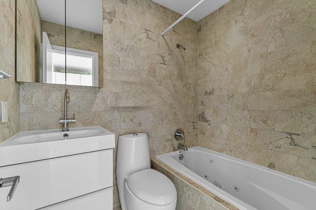65 SE Spanish Trail 2020, Boca Raton, FL 33432