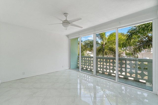65 SE Spanish Trail 2020, Boca Raton, FL 33432