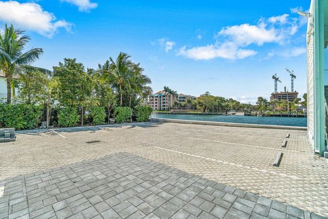 65 SE Spanish Trail 2020, Boca Raton, FL 33432