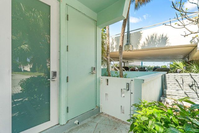 65 SE Spanish Trail 2020, Boca Raton, FL 33432